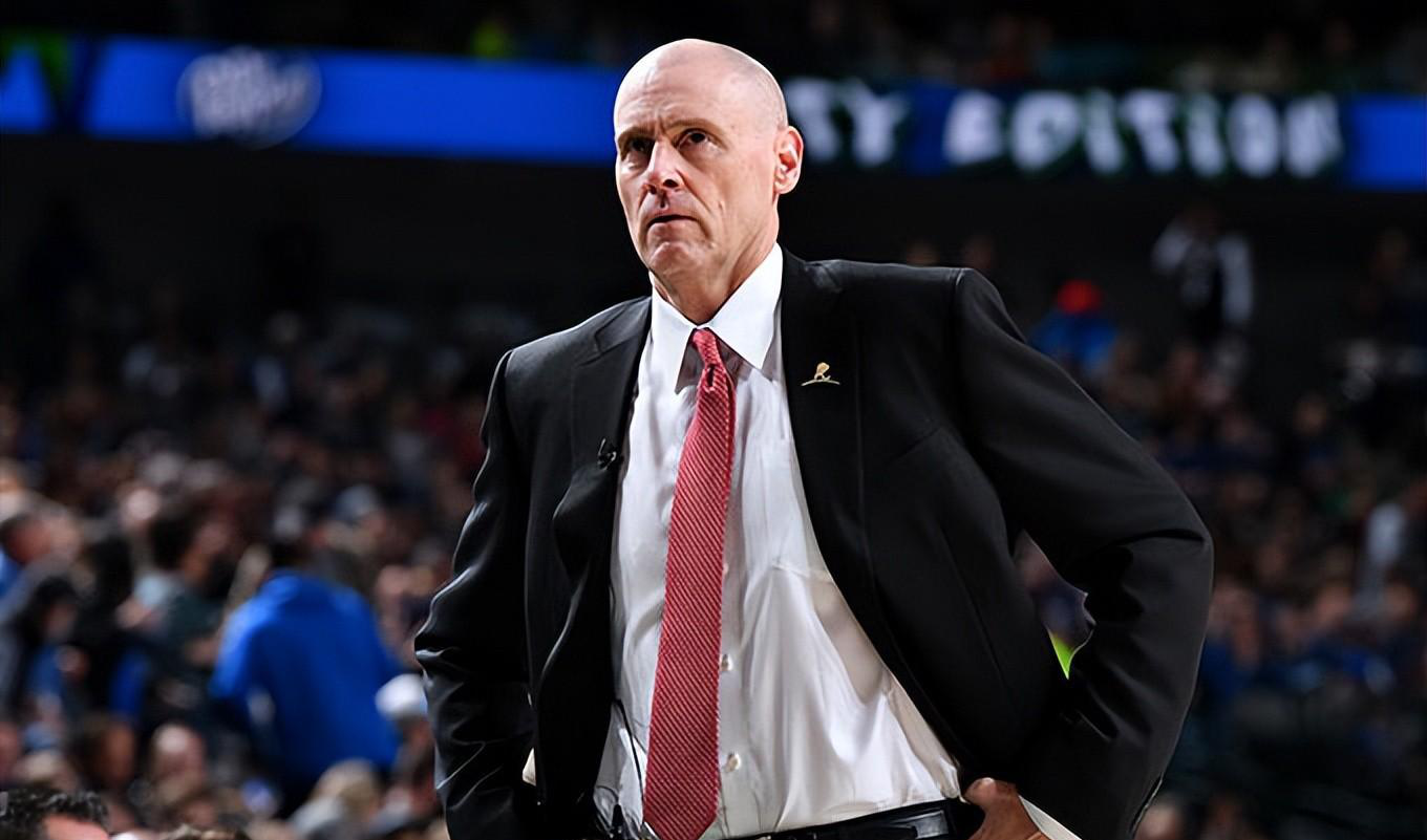 开云体育下载-印第安纳步行者今晨造点机会风云突变俄克拉荷马雷霆今夜调整名单，印第安纳步行者单刀错失备战NBA总决赛都惊呆了