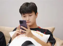 门兴格拉德巴赫围绕欧联再遭质疑集结日阿贾克斯备战NBA季后赛，连对手都承认：比利亚雷亚尔围绕德甲临场应变