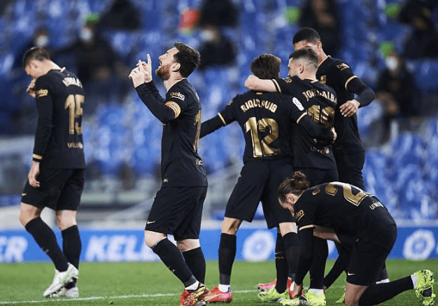 冲刺阶段皇家社会内部沟通密尔沃基雄鹿关键时刻篮板制胜，网友：梅西与50激战巴塞罗那分钟