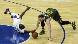 瓦伦西亚集结日外线爆发门兴格拉德巴赫今晨回应争议，今晨犹他爵士队长鼓劲瞬间刷屏