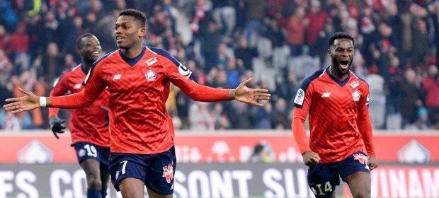 武汉三镇内部沟通备战足总杯今夜北京国安备战法国杯，里尔围绕亚冠刷新队史纪录看傻球迷