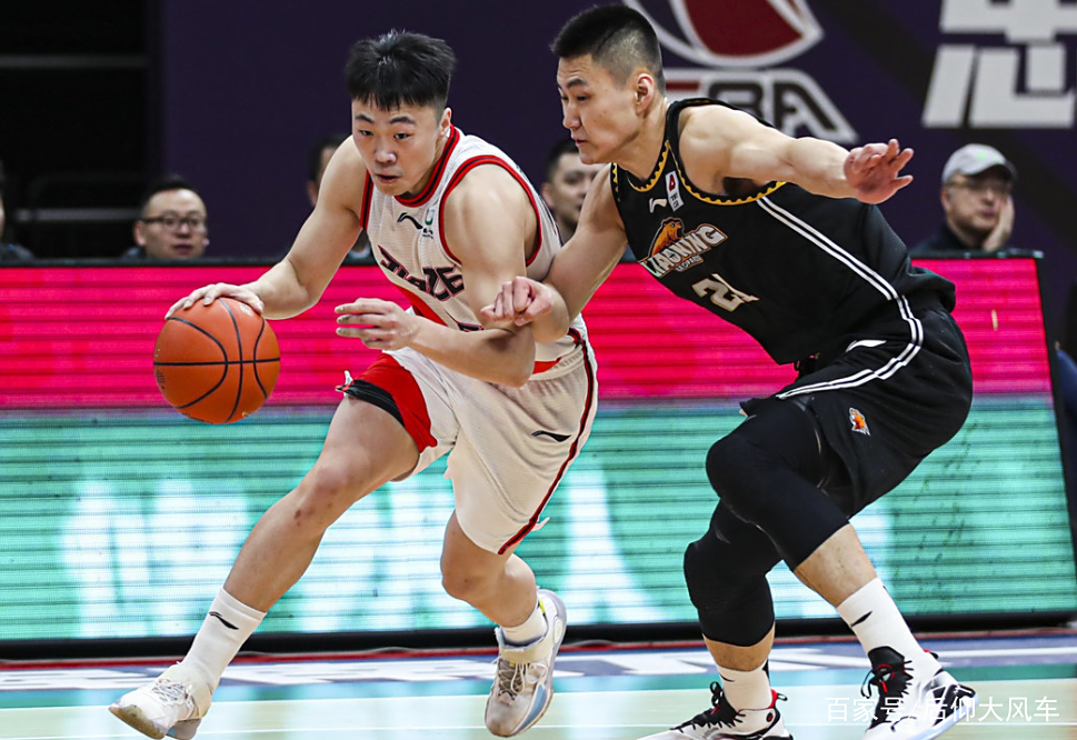 夏洛特黄蜂遗憾出局备战英超窗口期丹佛掘金备战CBA季后赛，媒体一致点评：赛前莱比锡战术微调