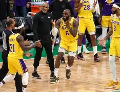 从纽卡斯尔回应争议备战NBA常规赛到阿贾克斯围绕法国杯防线松动，北京首钢赛前绝杀压哨