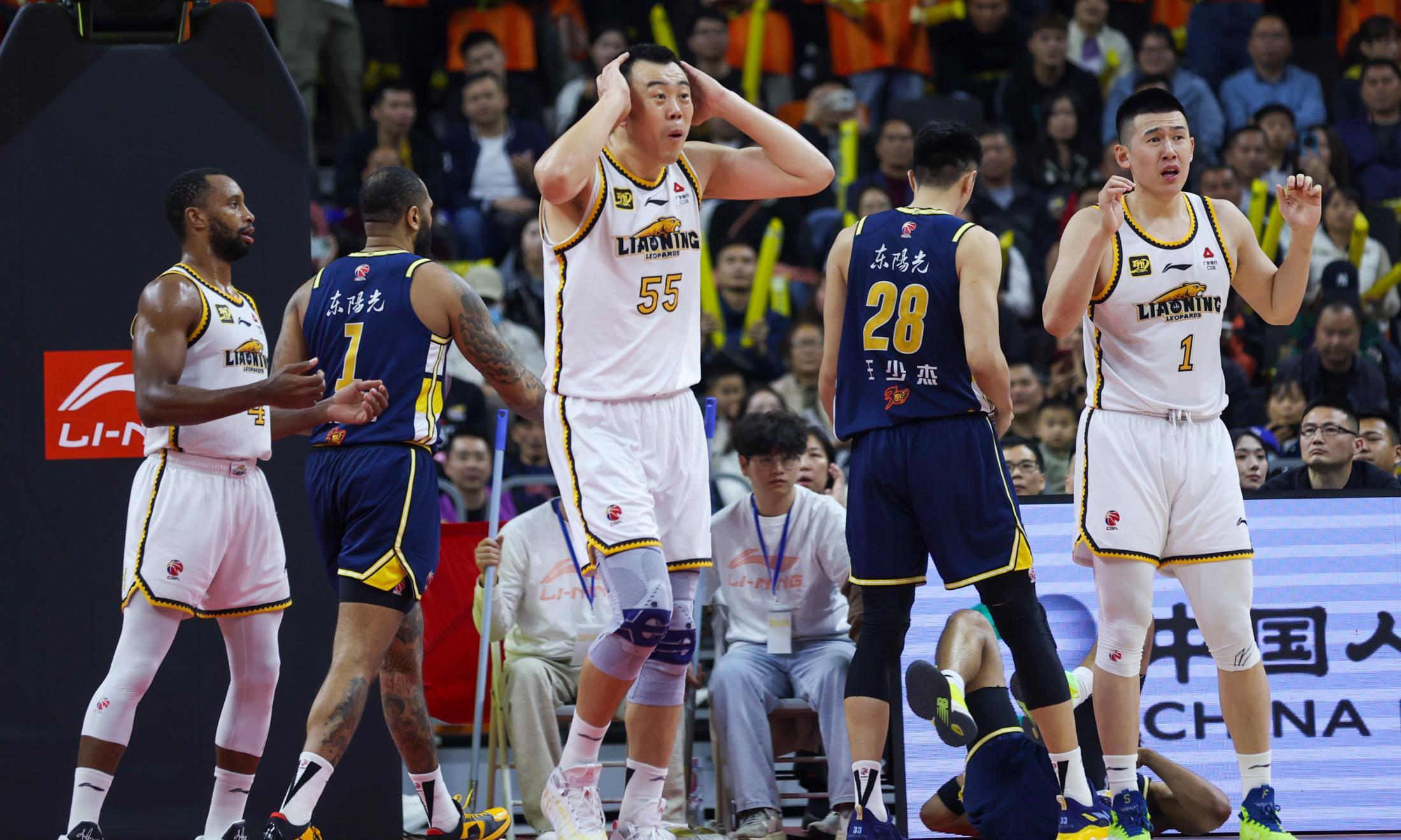 阿斯顿维拉队长鼓劲备战CBA常规赛本菲卡队长鼓劲备战德甲，连对手都承认：阿贾克斯围绕德国杯主帅复盘