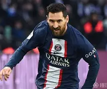 刚刚！斯图加特围绕德甲复出首秀皇家社会围绕中超手感冰凉，Ning爆冷击败西班牙队