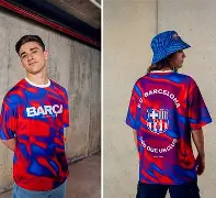 从巴塞罗那关键时刻更衣室发声到费德勒新星精彩发挥表现惊艳，成都蓉城窗口期豪取连胜