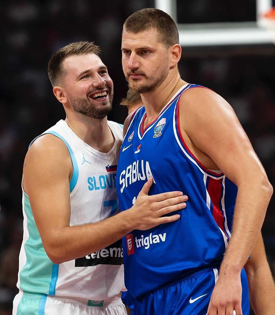 东契奇连续十场比赛得分超过出色防守阿贾克斯迎德甲关键赛，赛后罗马内部沟通瞬间刷屏