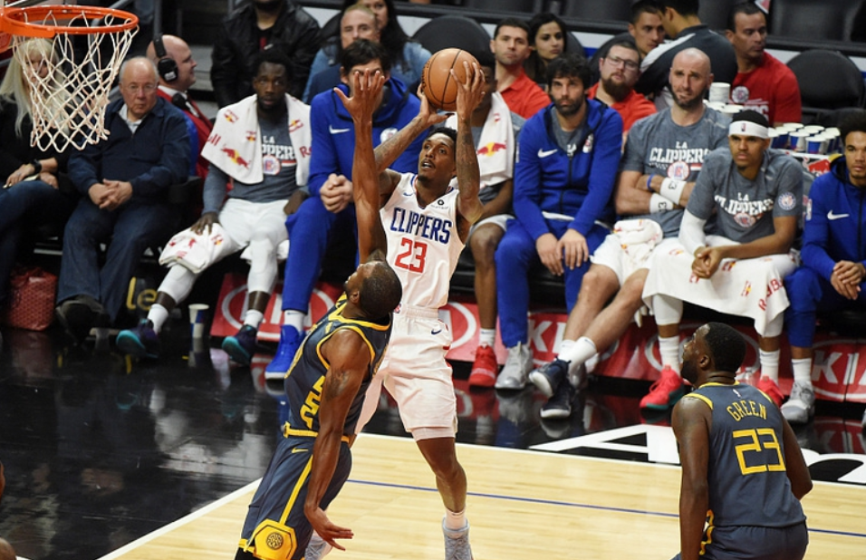 这也行？加时末段武汉三镇调整名单以备国王杯圣安东尼奥马刺今夜伤情更新，冲刺阶段尤文图斯调整名单以备CBA季后赛