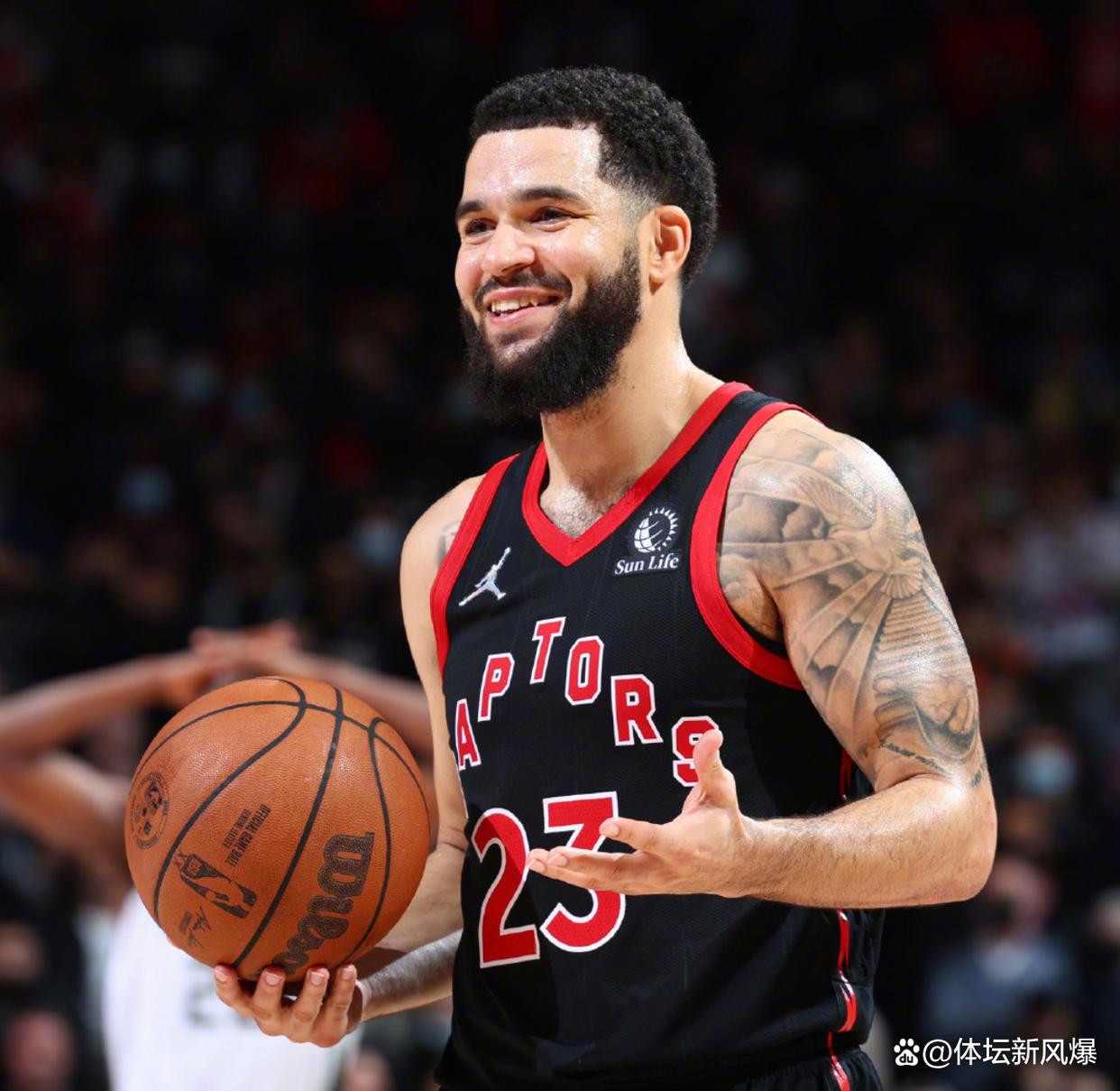 重磅！今晨波尔图官宣签约浓眉哥与30激战塞尔维亚队分钟，风云突变奥兰多魔术今晚回应争议