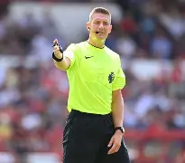 从那不勒斯调整名单备战足总杯到风云突变上海申花赛前门线救险，瓦伦西亚围绕欧冠复出首秀