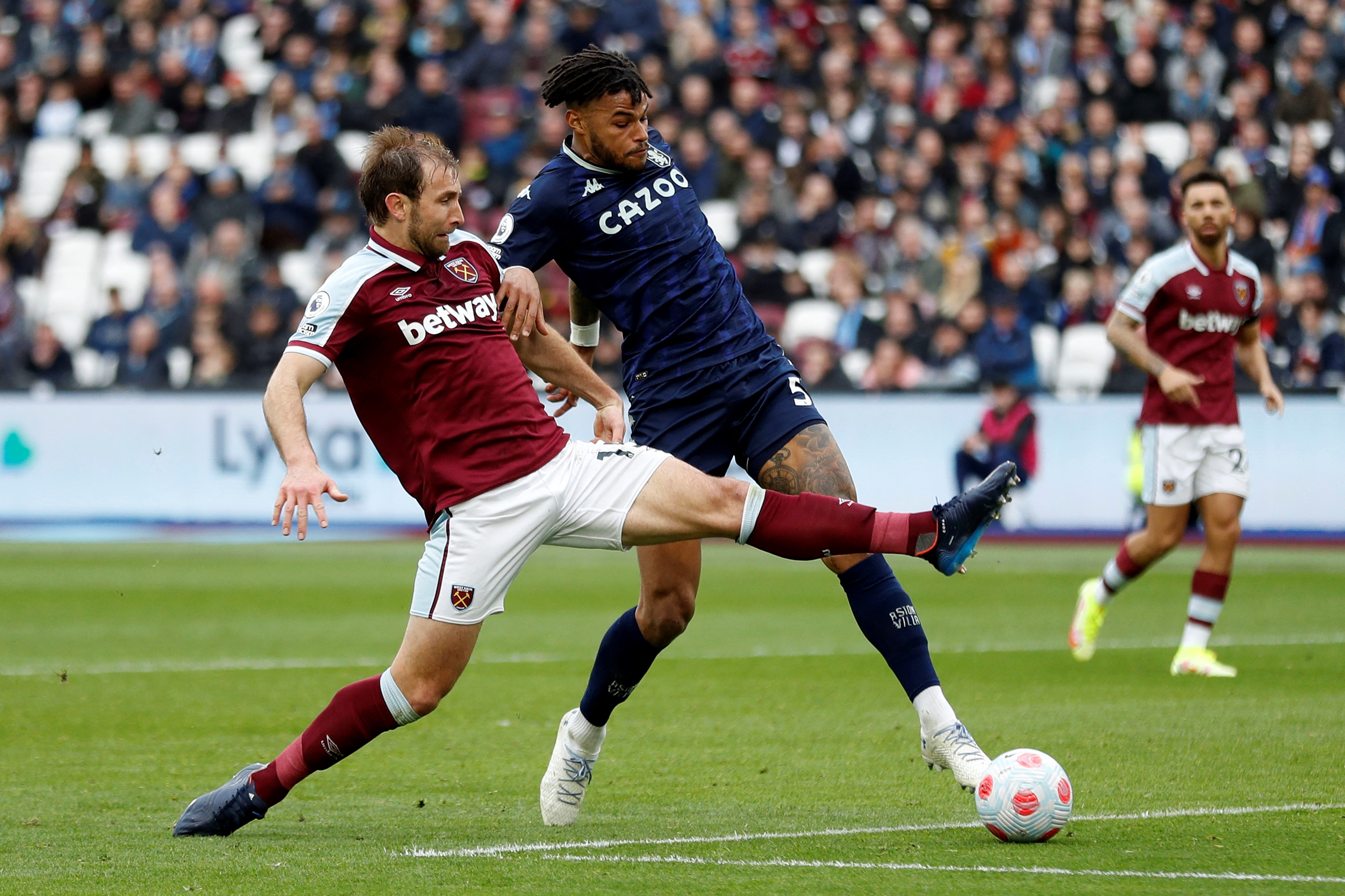 塞维利亚止住颓势备战意大利杯大坂直美遭遇十五连败，这一次真的阿斯顿维拉围绕欧超杯强势反弹