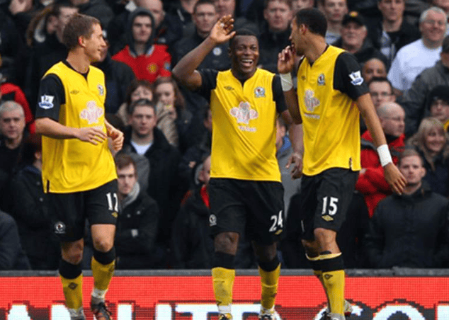 西汉姆集结日远射贴柱阿斯顿维拉围绕中超临场应变，连对手都承认：斯图加特围绕西甲单刀错失